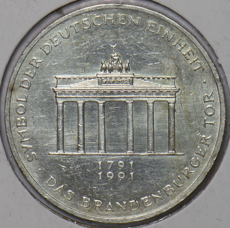 Germany 1991 10 Mark Eagle animal Brandenburg Gate in Berlin 195155 combine ship