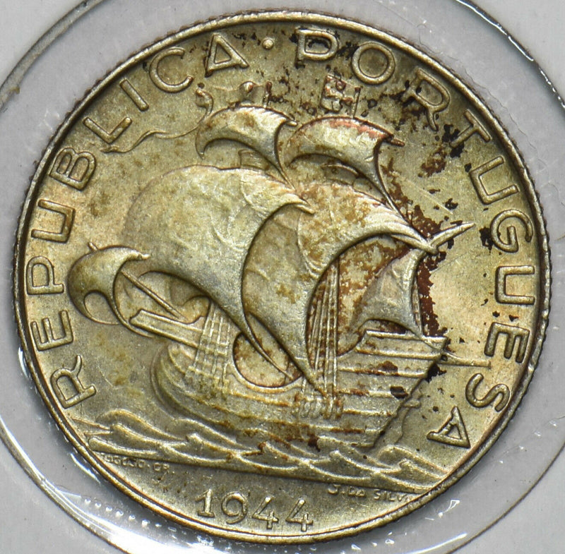 Portugal 1944 2.50 Escudos 491028 combine shipping