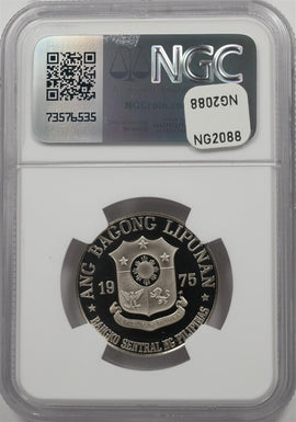 44037175