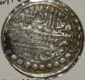 Medieval Islamic 1718 CE. AH130 silver Safavid Islamic. Sultan Husyan 1694-1722.