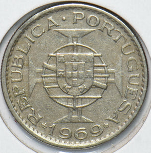 Angola 1969 Portuguese Colony 2 1/2 Escudos Donkey animal Elephant 902001 combi