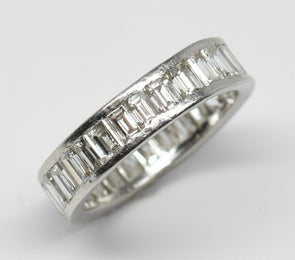 Platinum Diamond Ring 3.8g RG0180