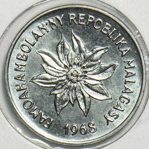Madagascar 1968 5 Francs Ox animal Malagasy 904271 combine shipping