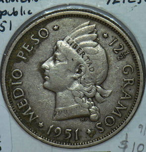 Dominican Republic 1951 1/2 Peso 291087 combine shipping