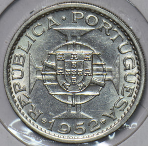 Macau 1952 5 Patacas 194660 combine shipping