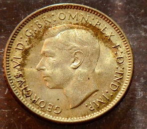 X0137 Australia 1943 6 Pence UNC combine shipping