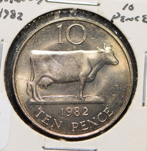 Guernsey 1982 10 Pence Cow animal  291920 combine shipping