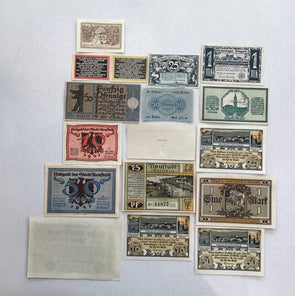 German Assortment of German notgeld currency. Lot of 32 pieces RC0344 combine