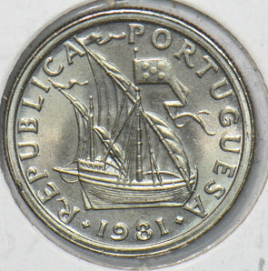 Portugal 1981 2 1/2 Escudos 901794 combine shipping