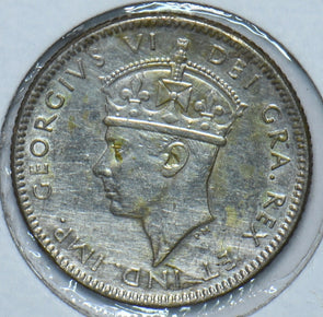 Canada 1943 10 Cents 902647 combine shipping