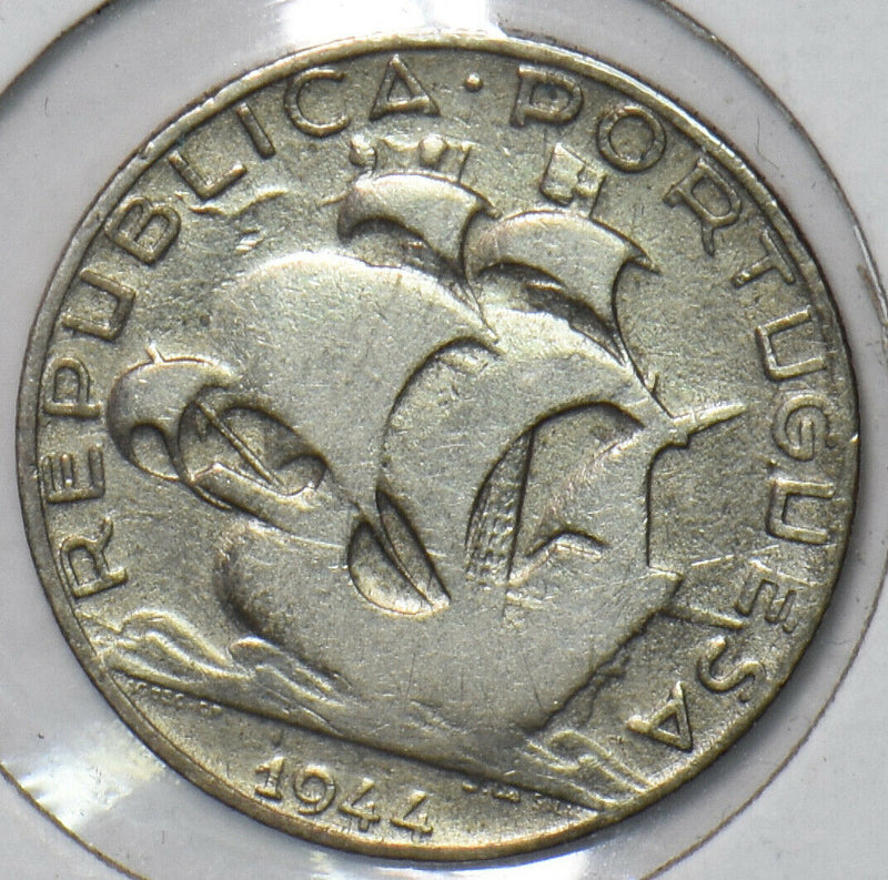 Portugal 1944 2.50 Escudos 194765 combine shipping