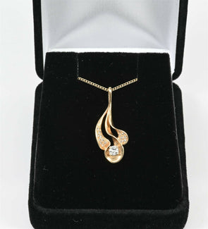 14K Gold Diamond Pendant GP0014