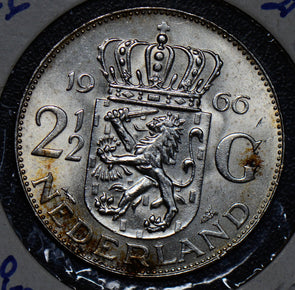Netherlands 1966 2 1/2 Gulden silver UNC 190469 combine shipping