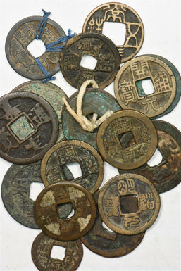 China Copper cash coins. Late 1800's. Assortment of 18 pieces vitage BU0630 co