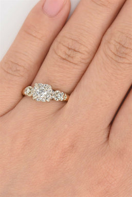14K Gold Diamond Ring 2.22g Size 6 RG0071