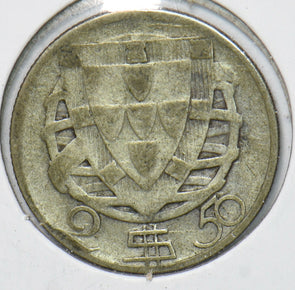 Portugal 1946 2 1/2 Escudos 901820 combine shipping