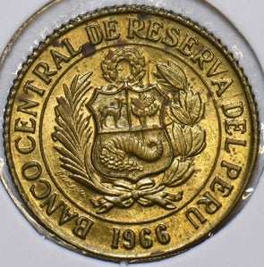 Peru 1966 10 Centavos 152641 combine shipping