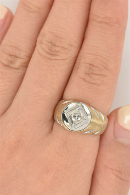 14K Gold Diamond Ring 6.27g Diamond 0.21ct F VS1 Size 7.5 RG0110