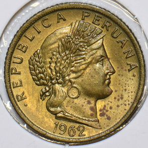 Peru 1962 10 Centavos 196616 combine shipping